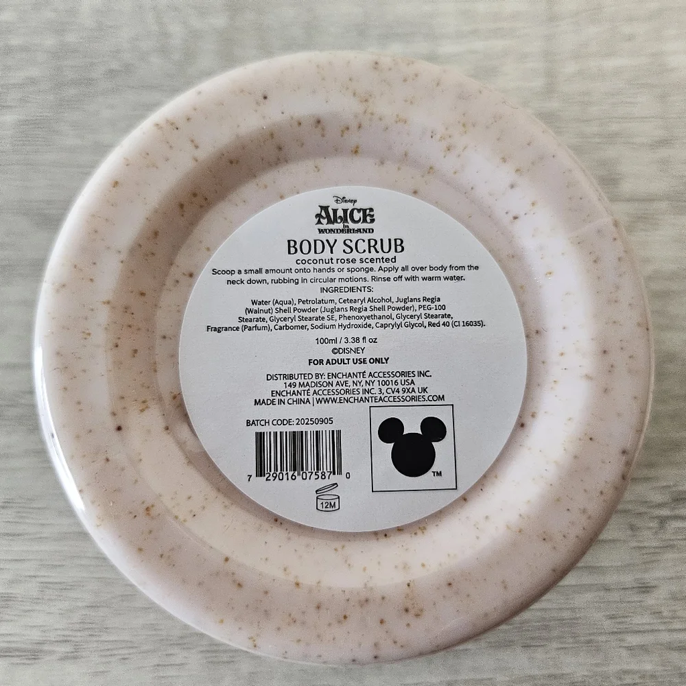 Disney Alice In Wonderland Set Of 3 Body Scrubs Vanilla Lemon Coconut Rose Scent - Picture 4 of 7